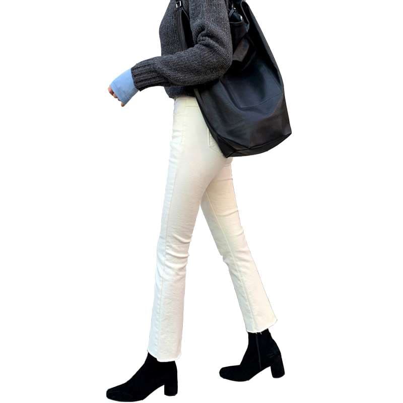 白パンツ ストレートすっきりパンツ