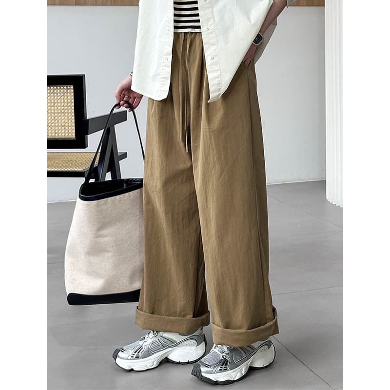 白パンツ ゆるふわワイドパンツ