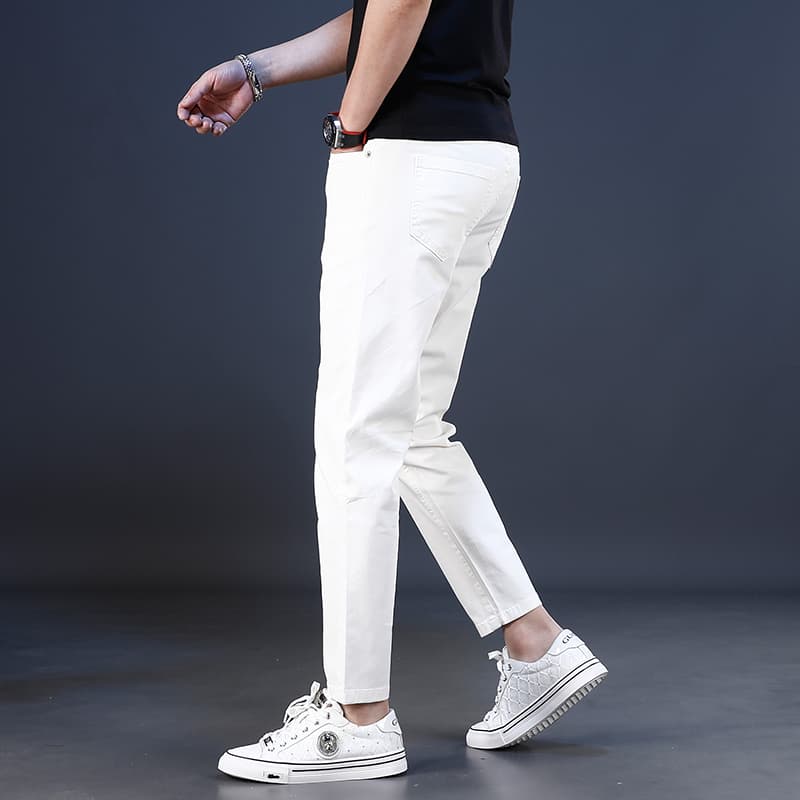 白パンツ シンプル細身アンクル丈パンツ