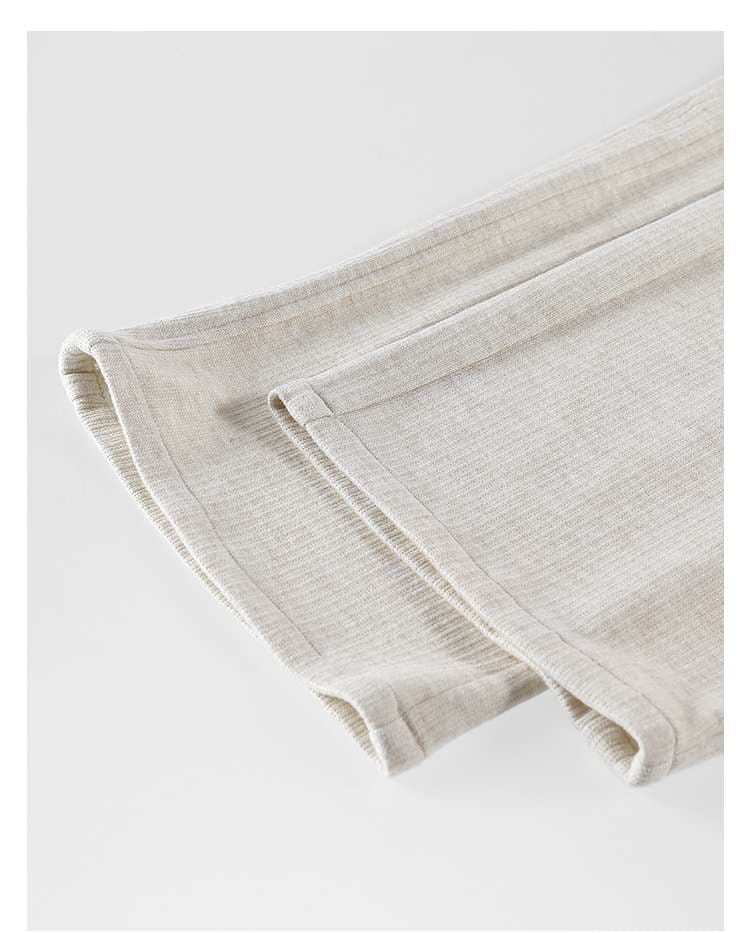 白パンツ ゆったりストレート美脚パンツ