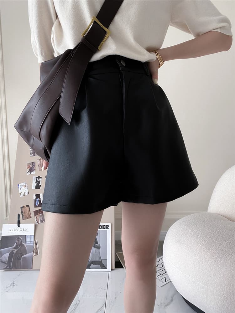 白パンツ ハイウエスト ゆったり 合皮 ショートパンツ