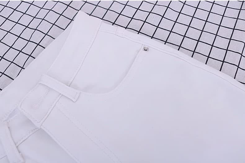 白パンツ ストレートすっきりパンツ