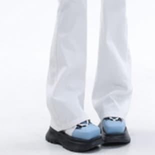 白パンツ ハイウエストフレアレッグパンツ