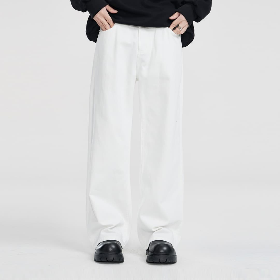 白パンツ ゆったりストレート デニムパンツ