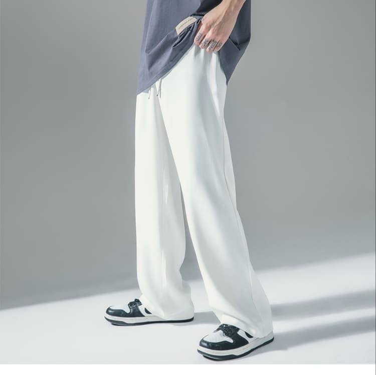 白パンツ ゆったりドレープ感 ロングワイドパンツ