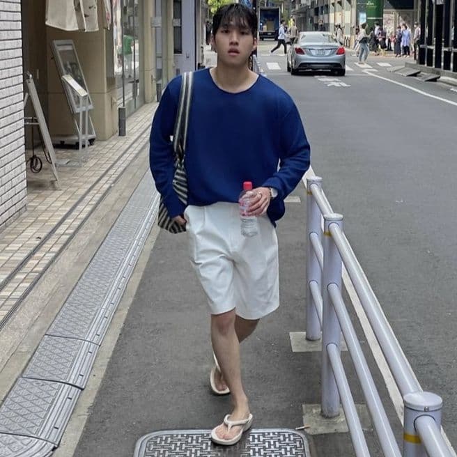 白パンツ リラックスハーフカーゴパンツ