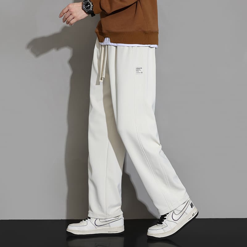白パンツ ゆったりシルエット ルーズスウェットパンツ