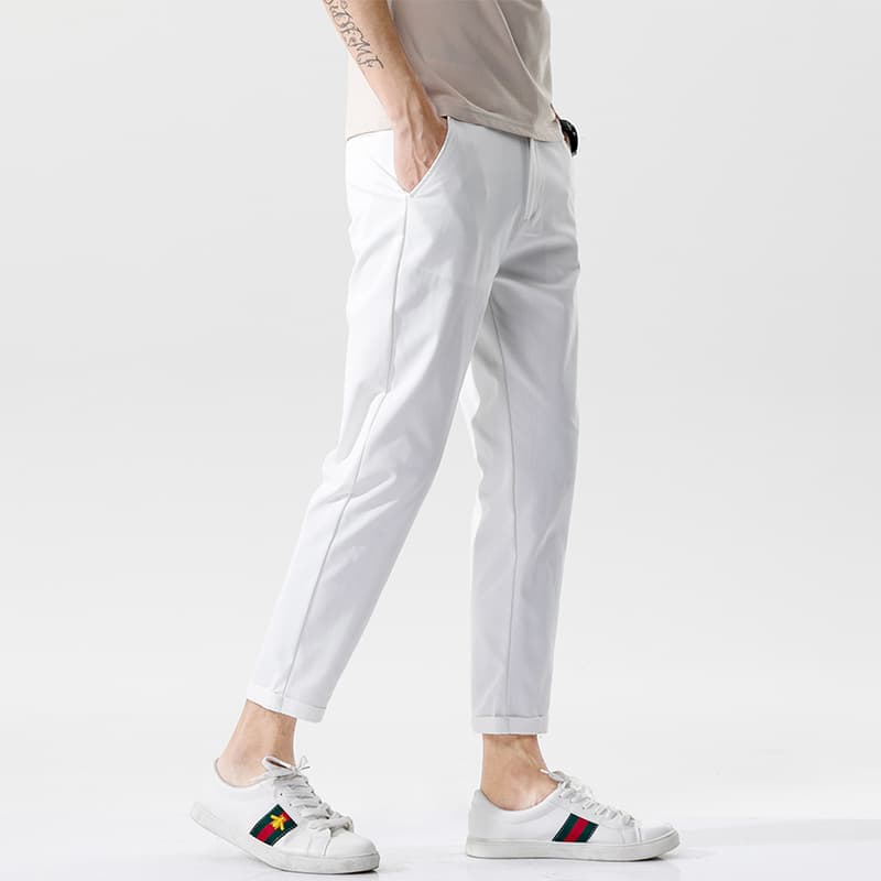 白パンツ すっきりシルエット アンクルパンツ