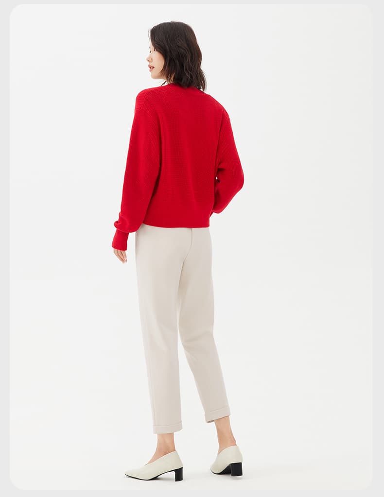 白パンツ クロップド丈テーパードパンツ