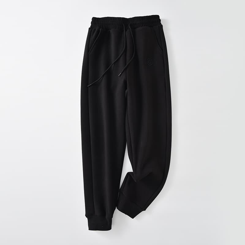 白パンツ しなやかスウェットジョガーパンツ