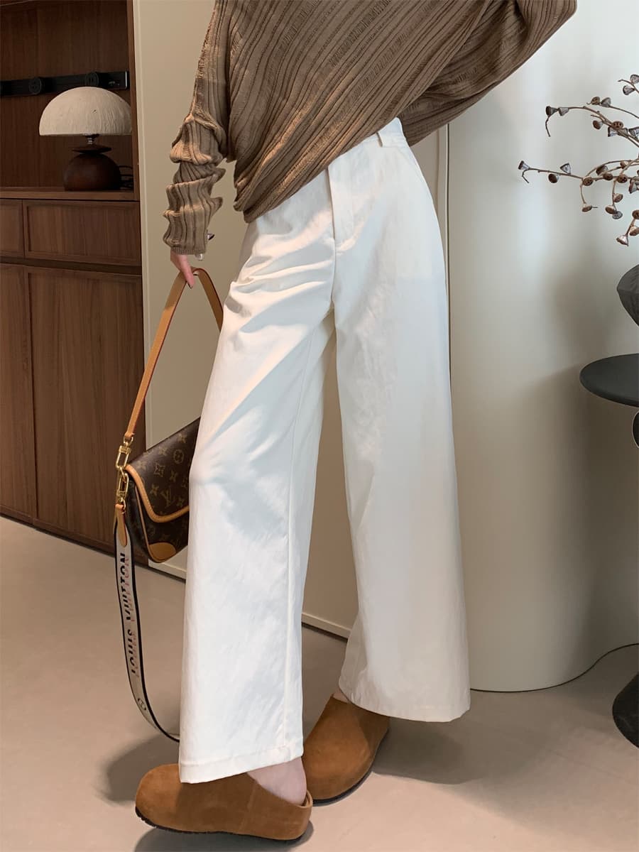 白パンツ すっきり見せフレアワイドパンツ