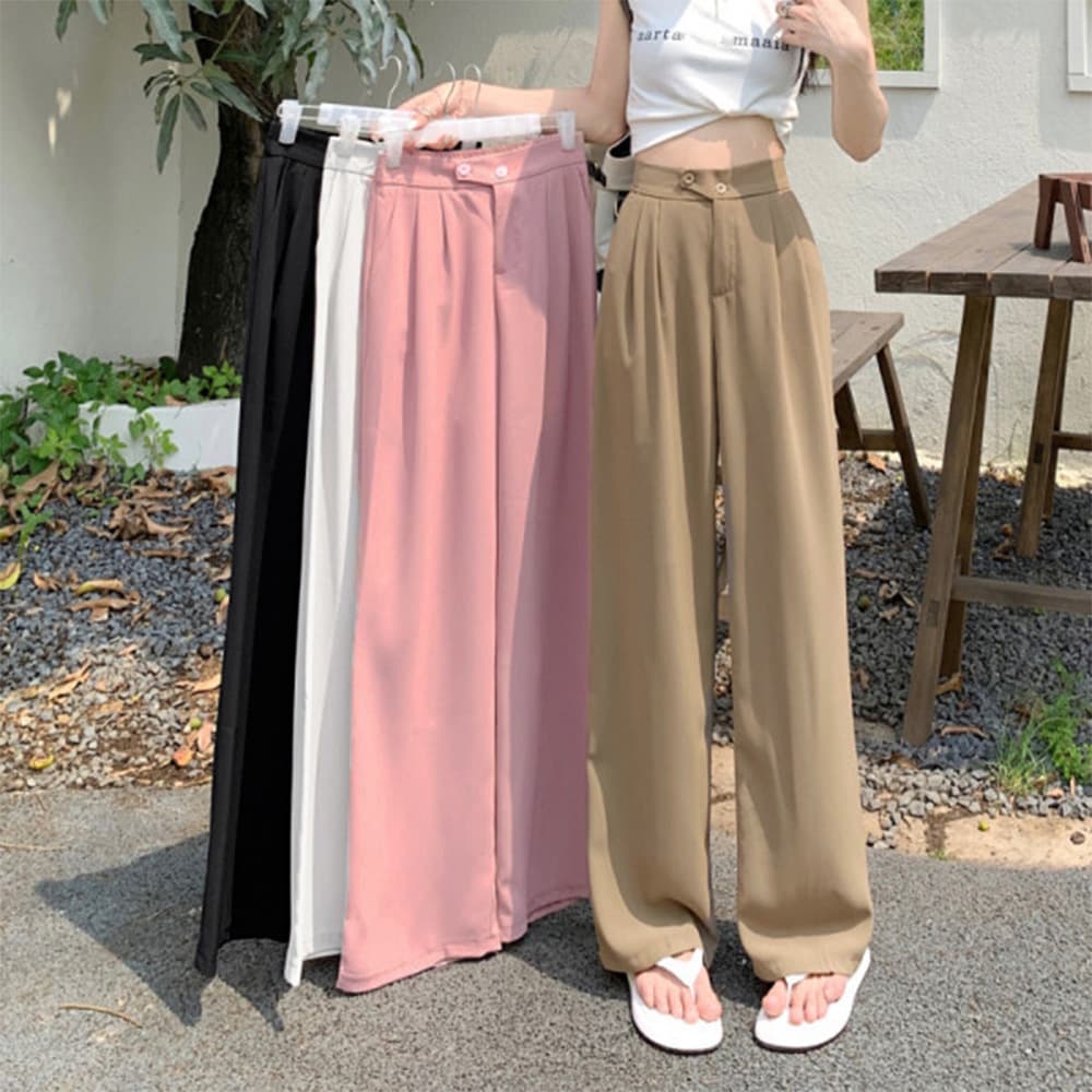白パンツ 美脚効果 タック入り白ストレートパンツ
