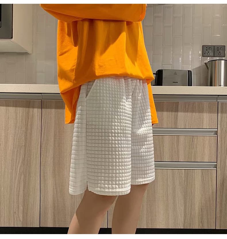 白パンツ 格子模様ストレートハーフパンツ