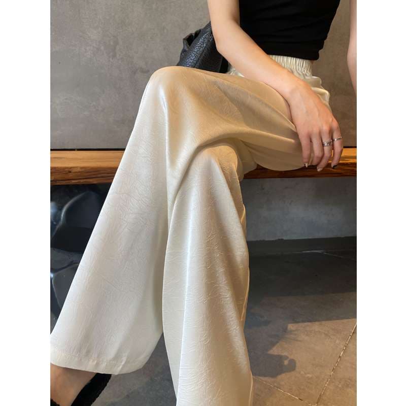 白パンツ シルキーストレート楽ちんワイドパンツ