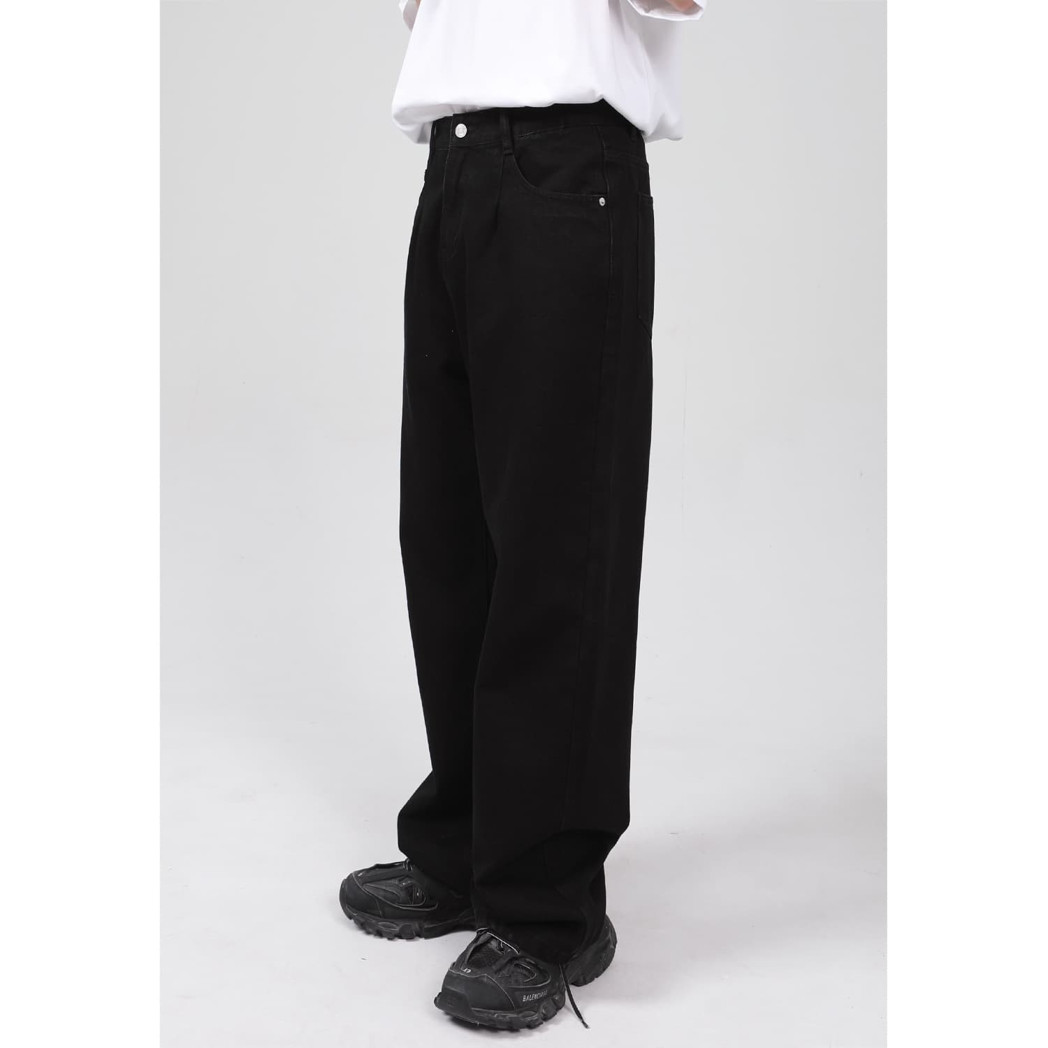 白パンツ ゆったりワイドストレートパンツ