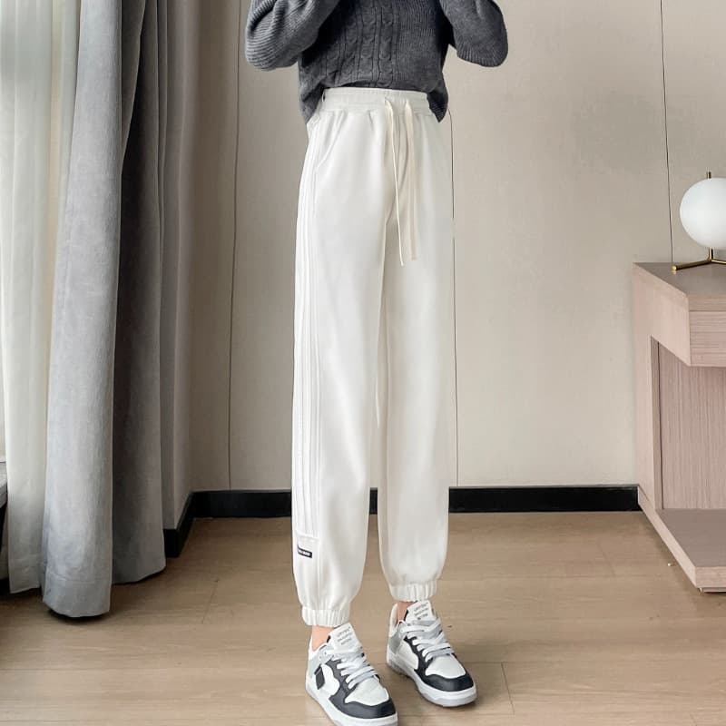 白パンツ スポーティー プリーツジョガーパンツ