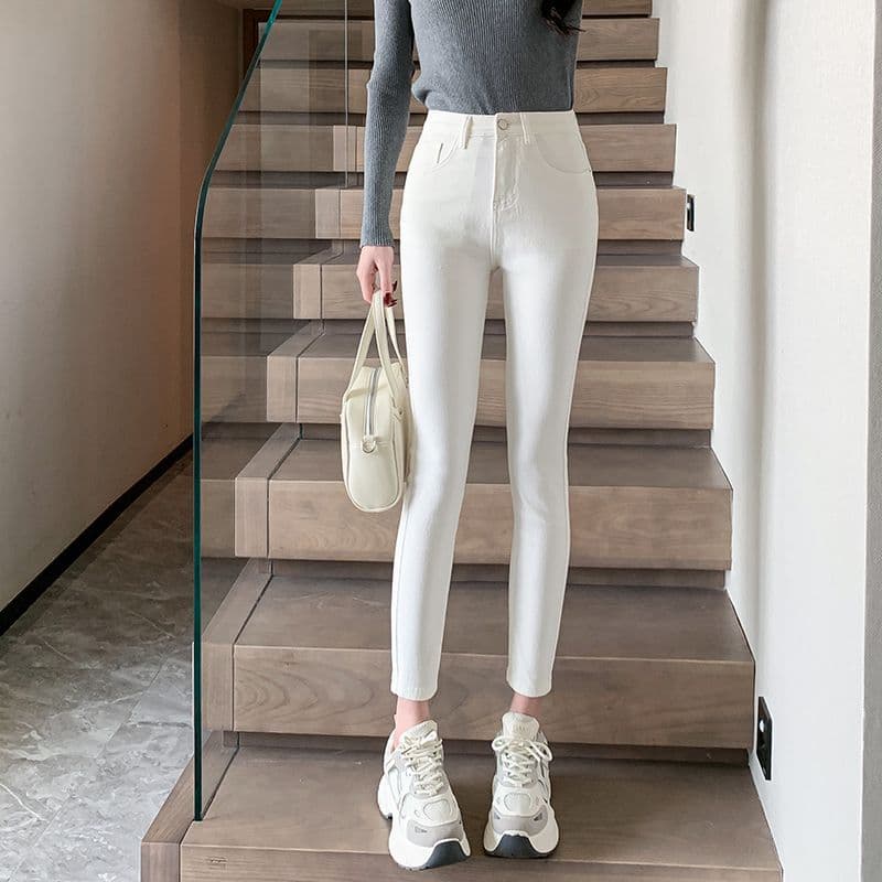 白パンツ すっきり美脚パンツ