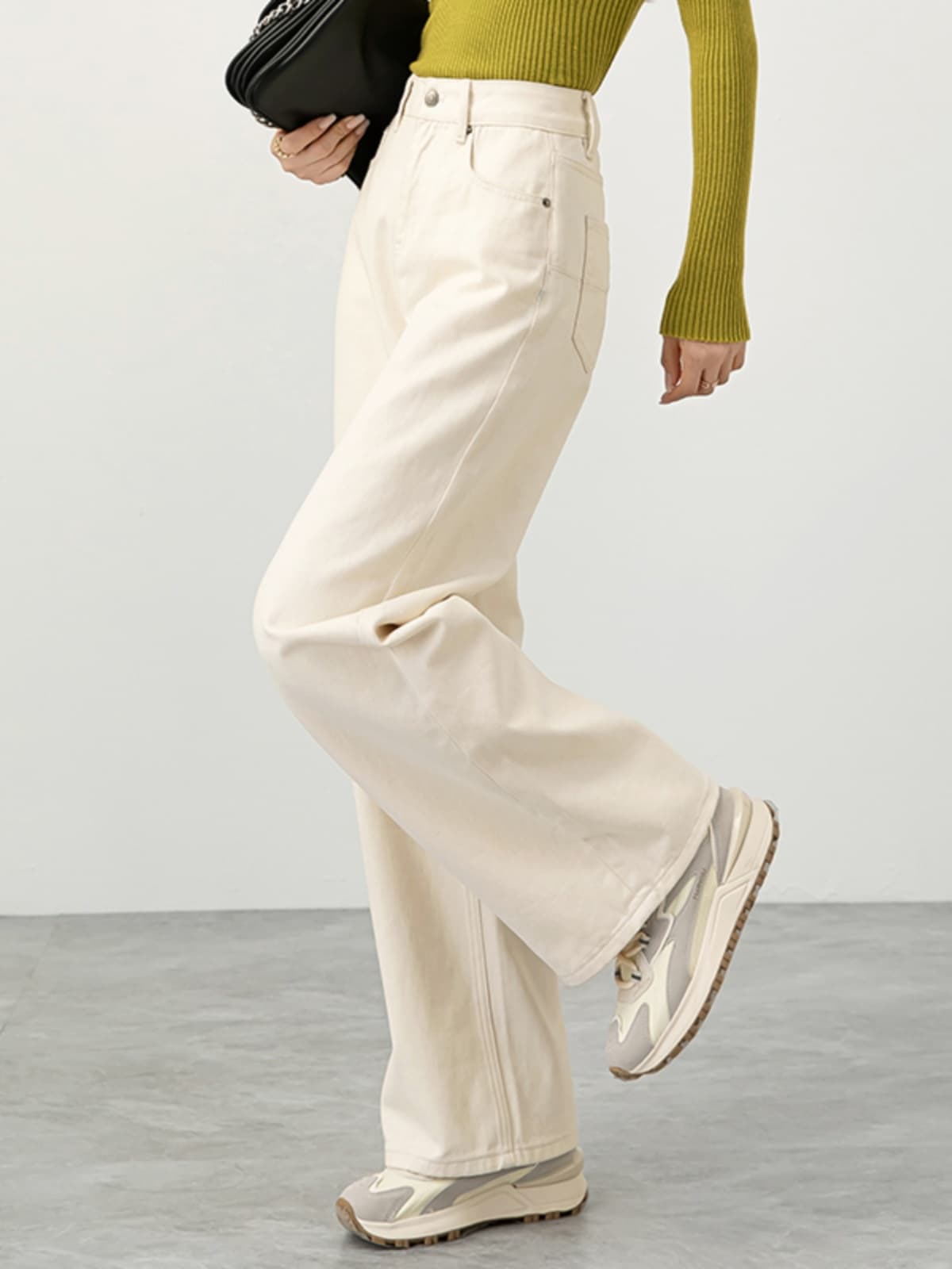 白パンツ ゆったりストレートデニムパンツ