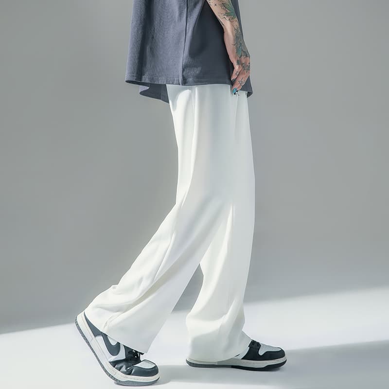 白パンツ ゆったりドレープ感 ロングワイドパンツ