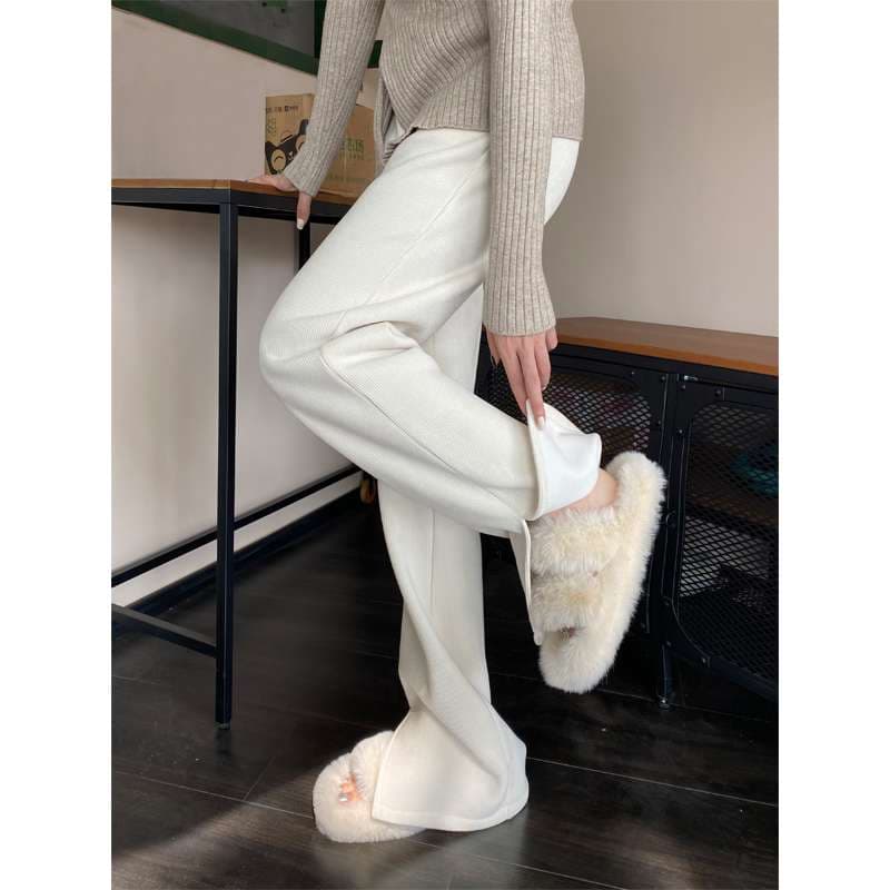 白パンツ スリット入りストレート美脚パンツ