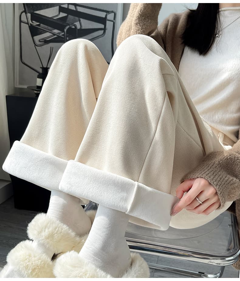 白パンツ 暖か素材プリーツパンツ