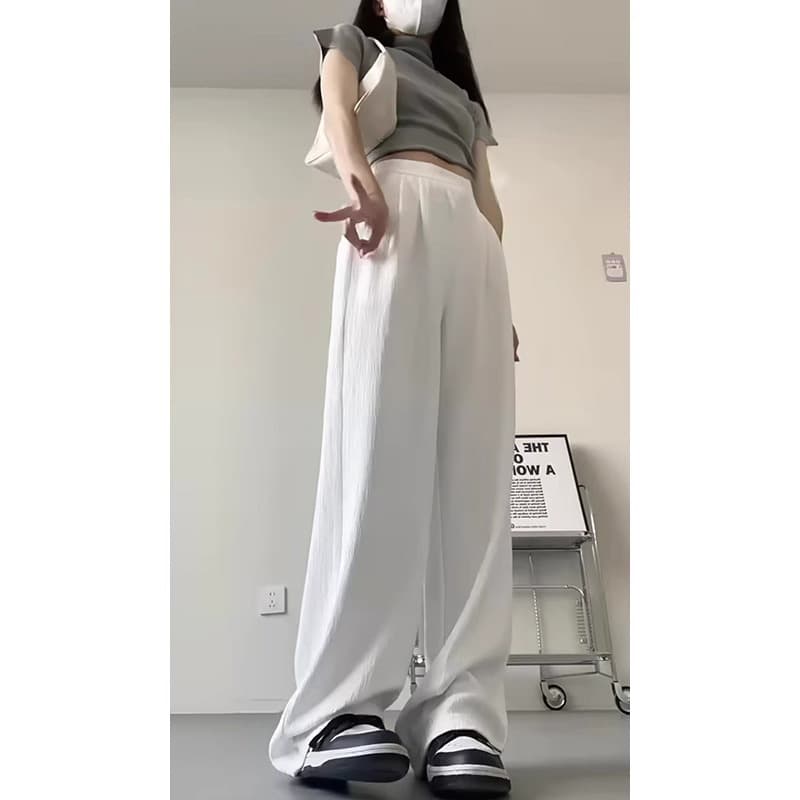 白パンツ クレープ素材プリーツワイドパンツ