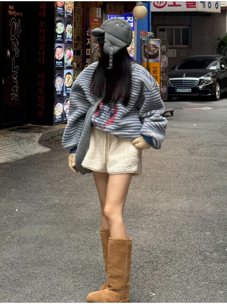 白パンツ もこもこ素材ショートパンツ