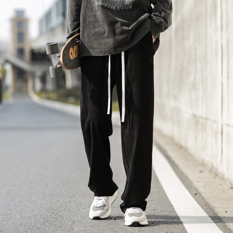 白パンツ ゆったりコーデュロイパンツ