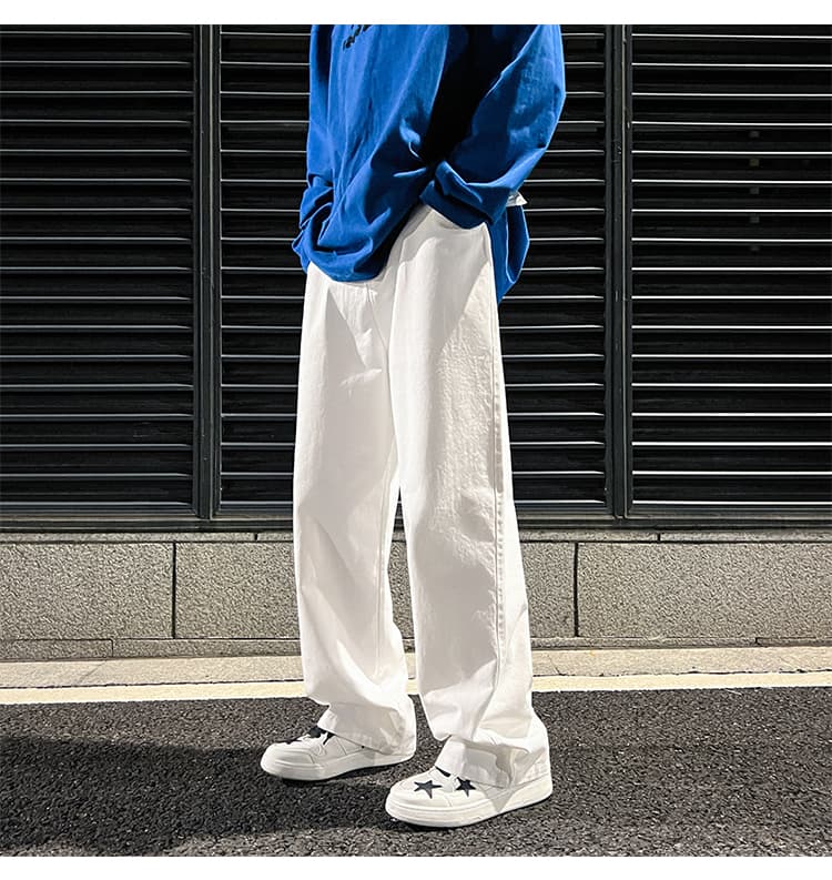 白パンツ シルエット美しいゆったりパンツ