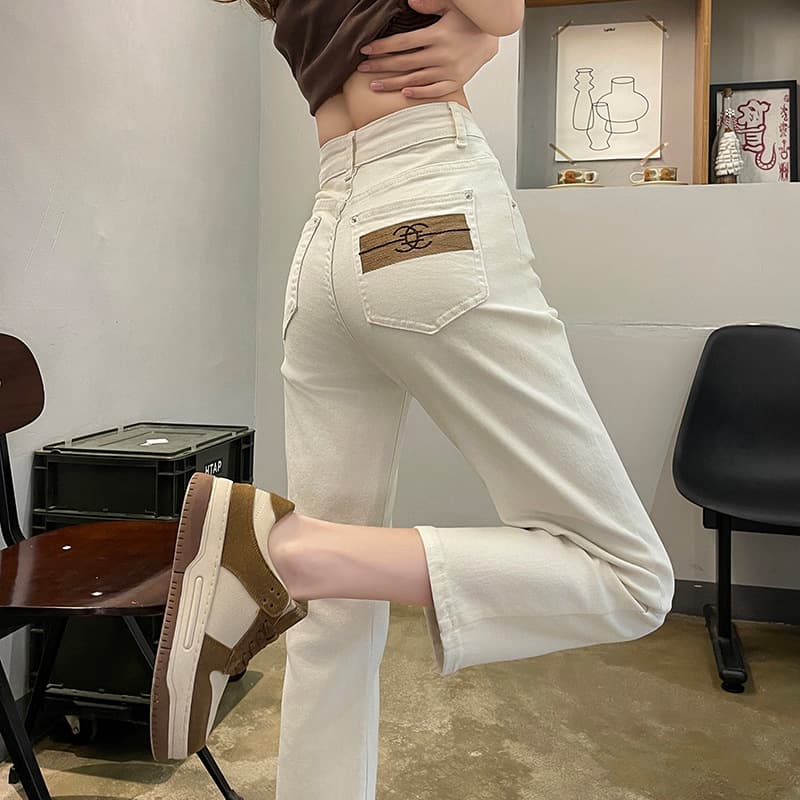 白パンツ バックパッチデニムストレートパンツ