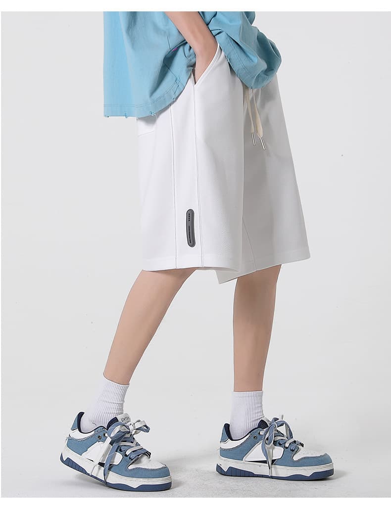 白パンツ リラックスストレートハーフパンツ