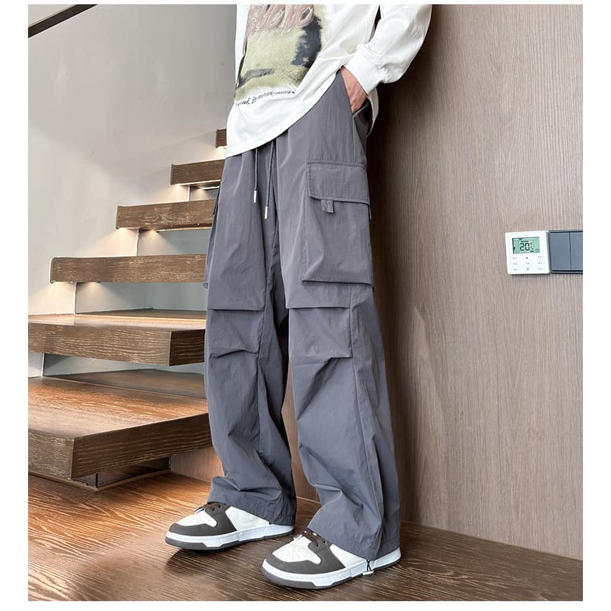 白パンツ カーゴポケット付きワイドパンツ
