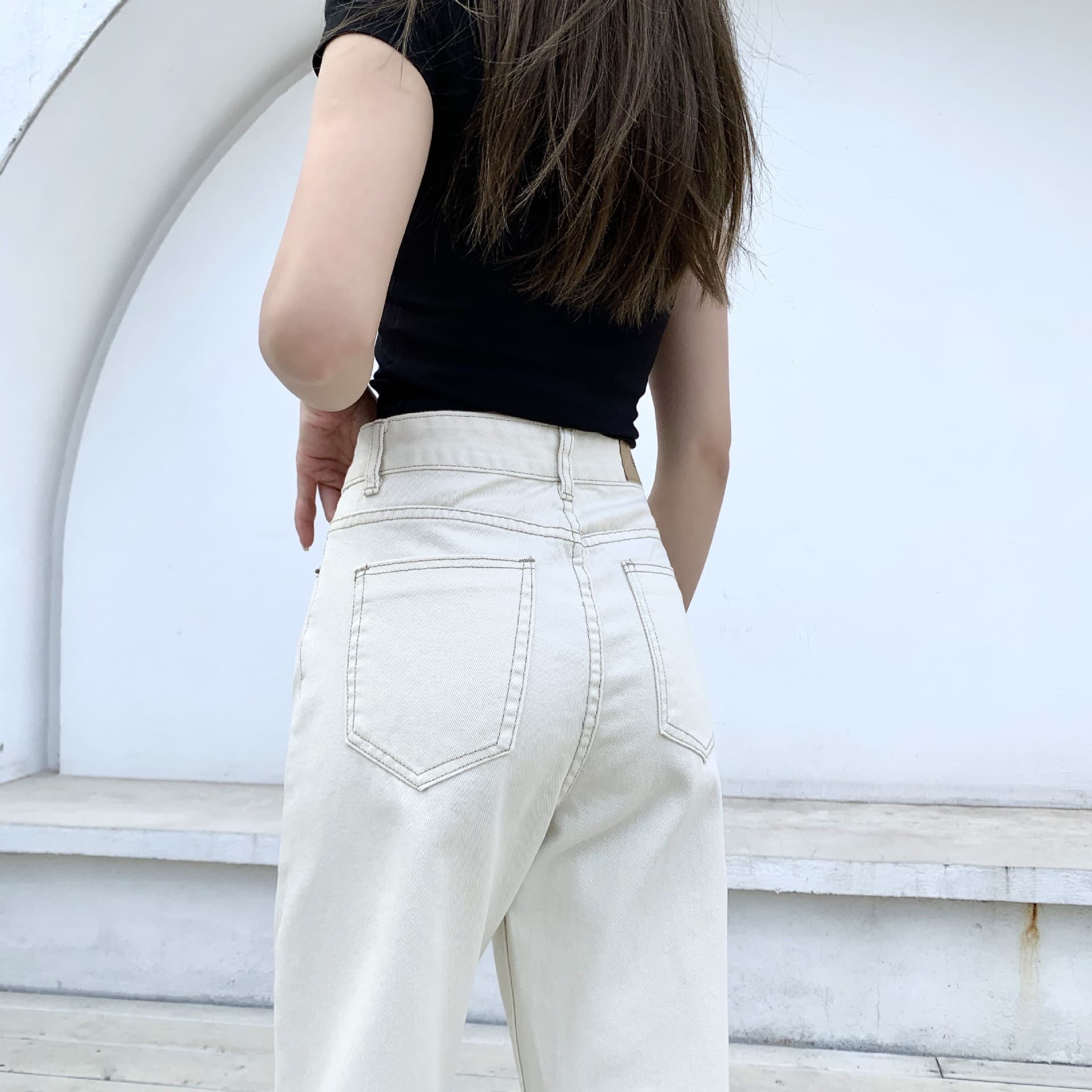 白パンツ レディース ゆったりストレートデニムパンツ
